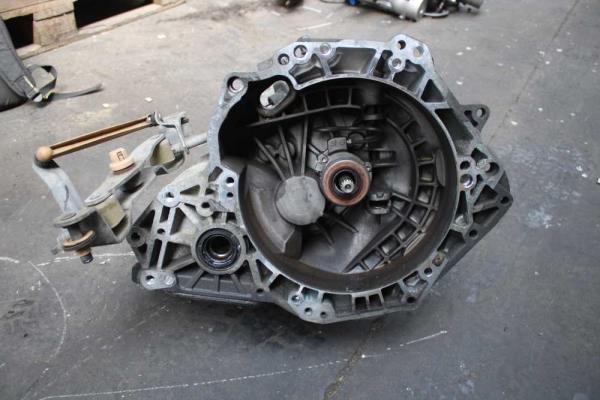 BOITE DE VITESSE MANUEL OPEL CORSA D 1.3 CDTI - Vue 2